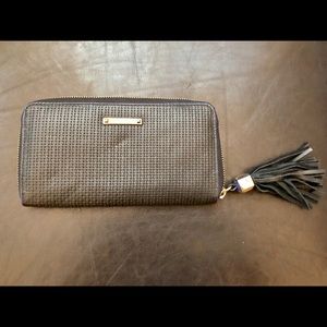Stella and Dot Mercer Basketweave Wallet